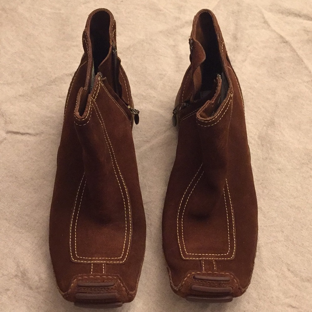 Ankle boots